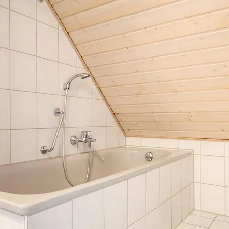 Cruwzo - Modern Centrally Located With Parking Ingolstadt