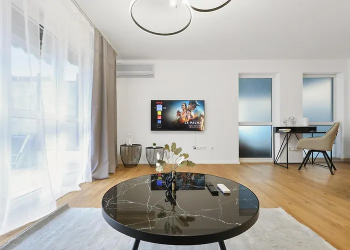 Cruwzo I Modern Centrally Located With Parking Appartamento *