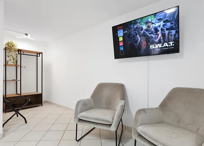 Cruwzo I Modern Centrally Located With Parking * Ingolstadt
