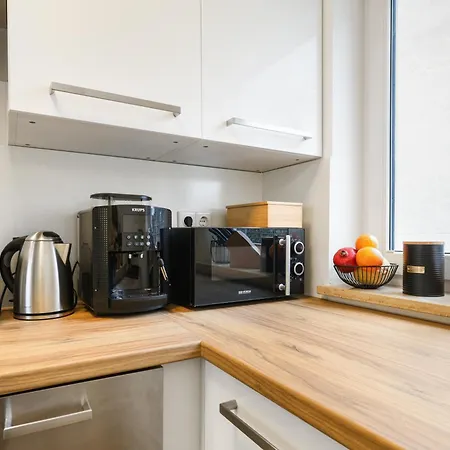 Daire Cruwzo I Modern Centrally Located With Parking *